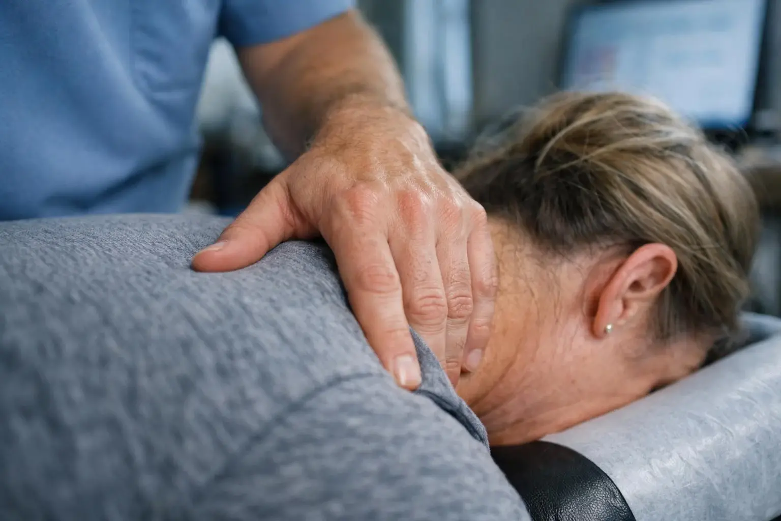 How Chronic Pain applies to Chiropractor services in Nashville, United States—practical illustration